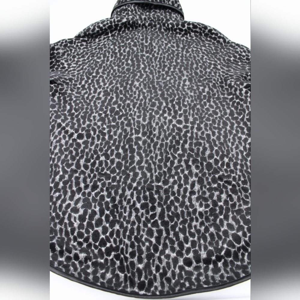 Chico’s Size 1 Black Grey Leopard Print Short Coat - Picture 6 of 9